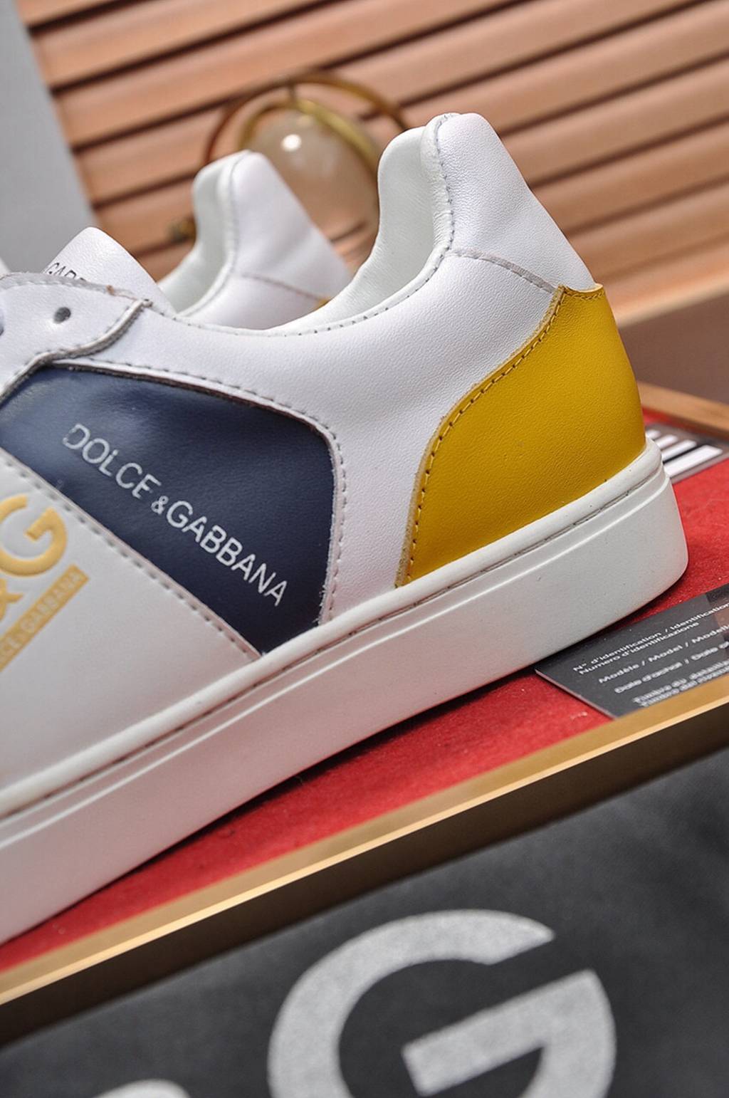 D*G sneaker